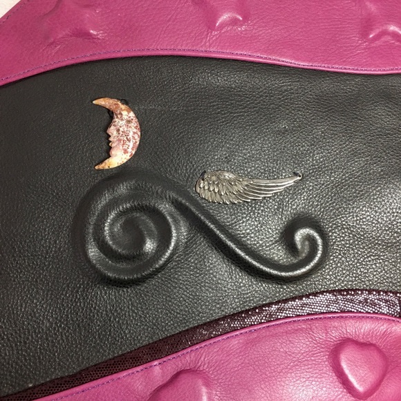 CAROL HEARTY ENDLESS ZIPPER BAG!! - Picture 8 of 10